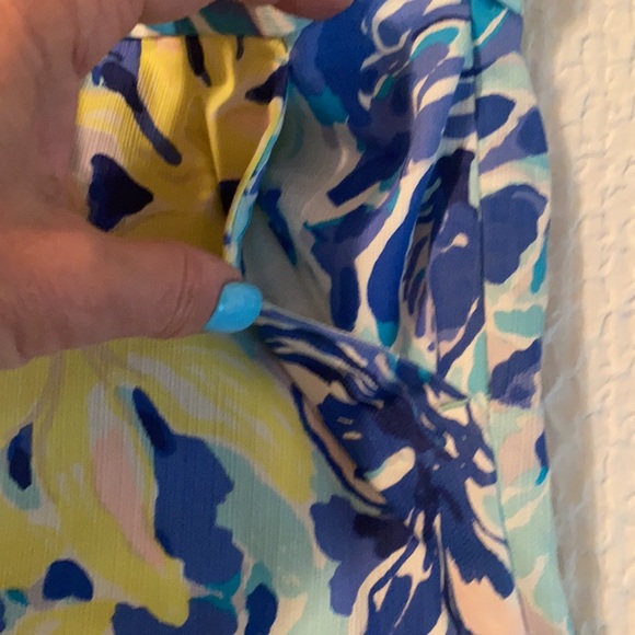 Lilly Pulitzer shorts - Picture 4 of 9